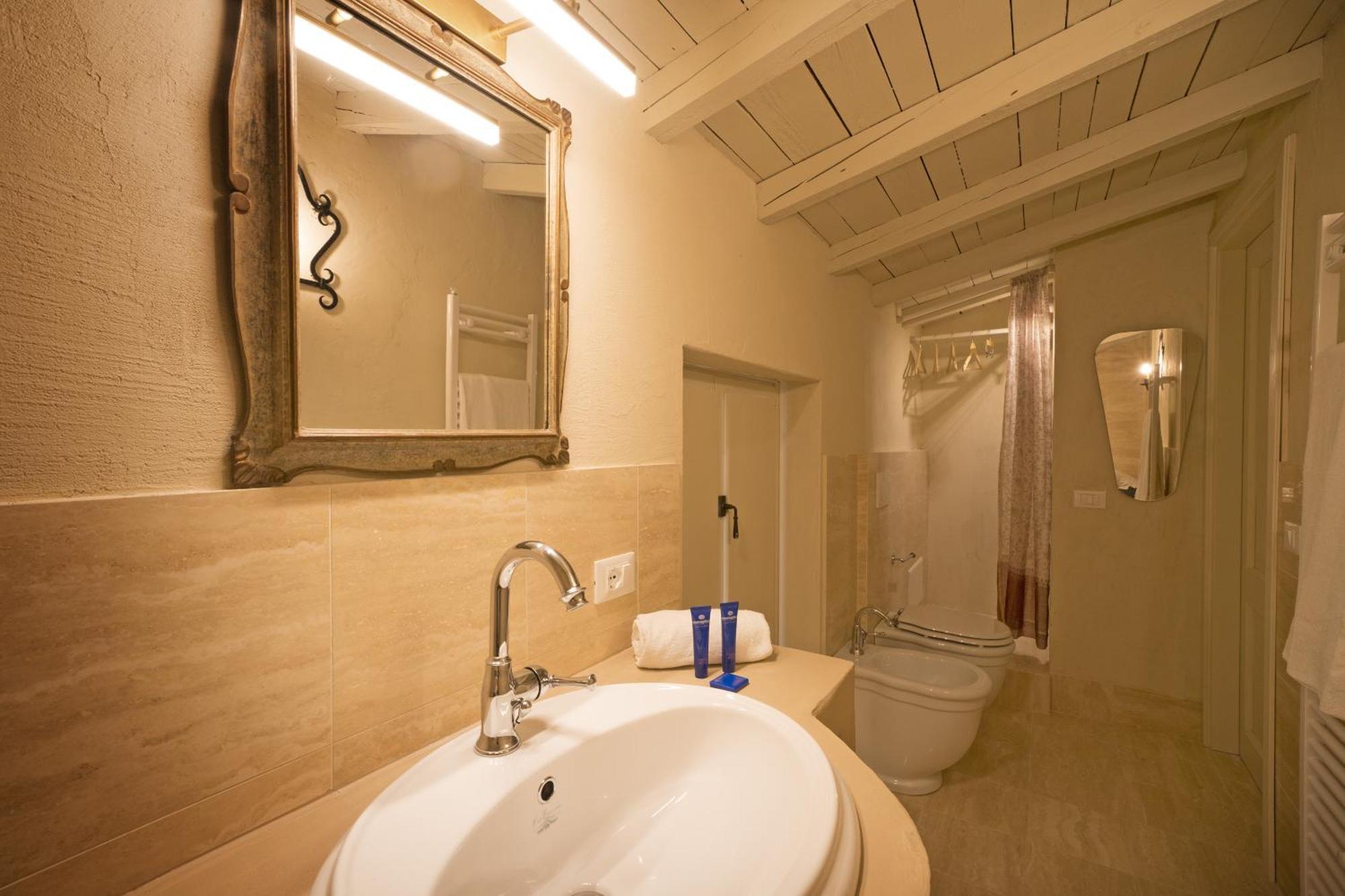 Dogoli Country Apartments Бардолино Экстерьер фото
