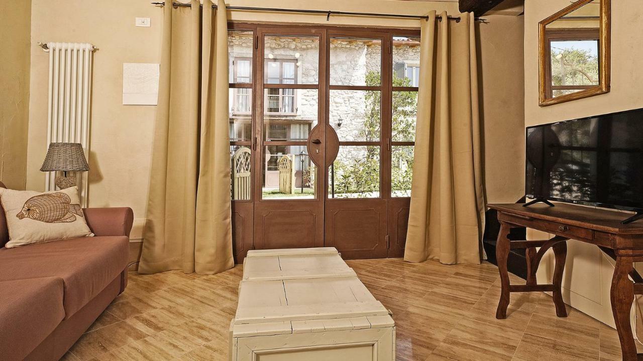 Dogoli Country Apartments Бардолино Экстерьер фото