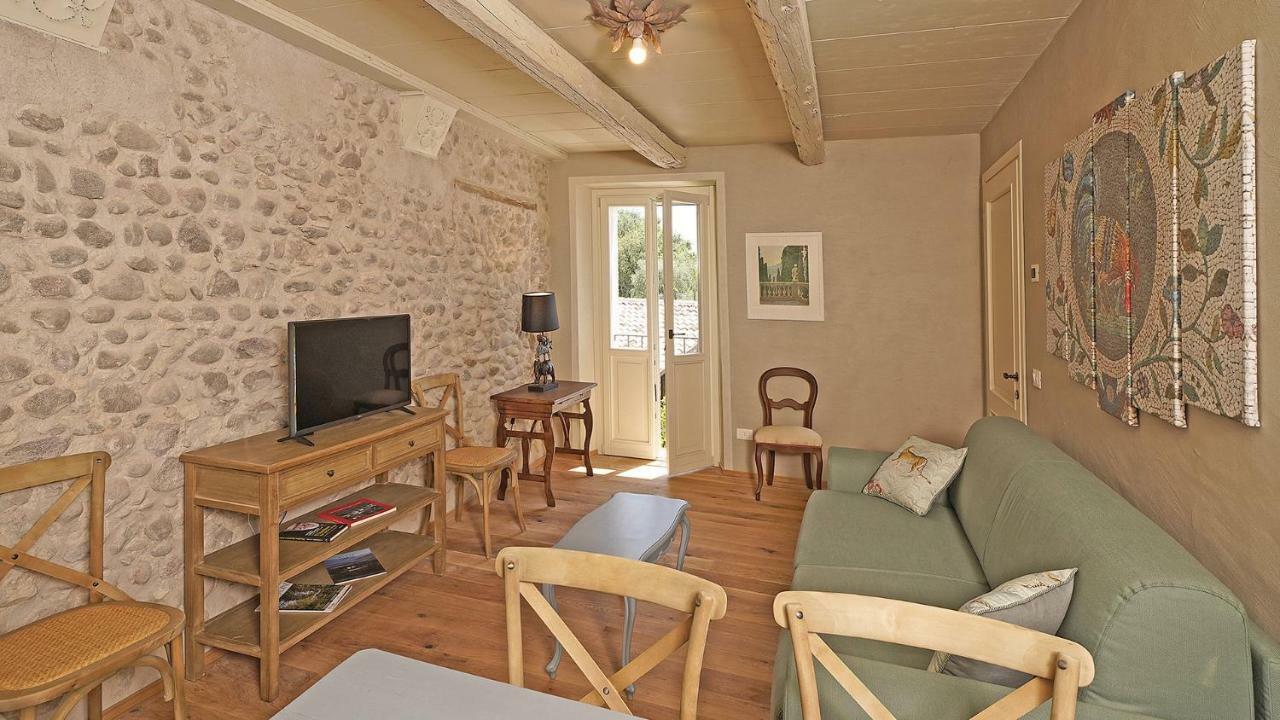 Dogoli Country Apartments Бардолино Экстерьер фото